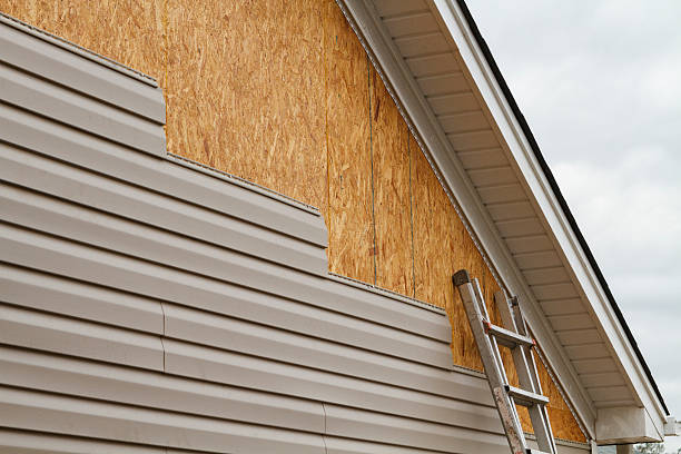 Professional Emergency Siding Repair technician working in Fort Worth, TX